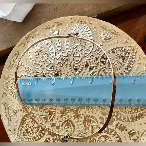 2 Ladies Necklaces Large Pendant Costume Jewelry Silver & Gold Color Marked - Picture 8 of 16